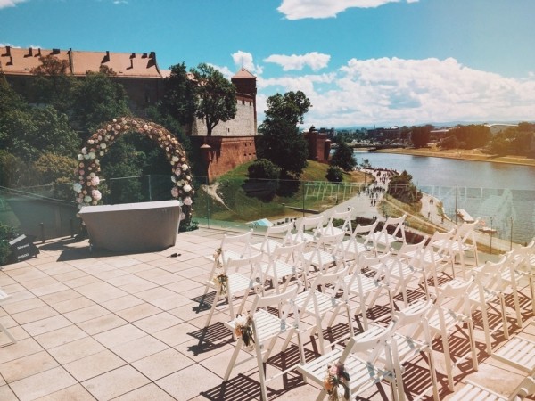Ślub na tarasie, wesele z widokiem na Wawel
