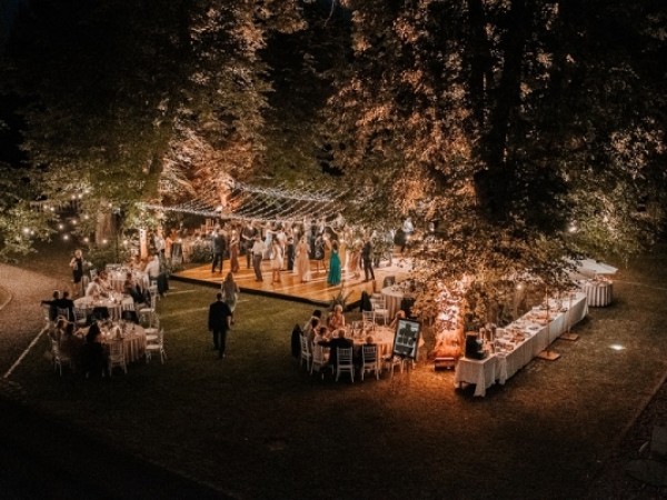 Wesele Asi Dulczevskiej - piękne wesele pod gołym niebem z nutą  gorącej Toskanii