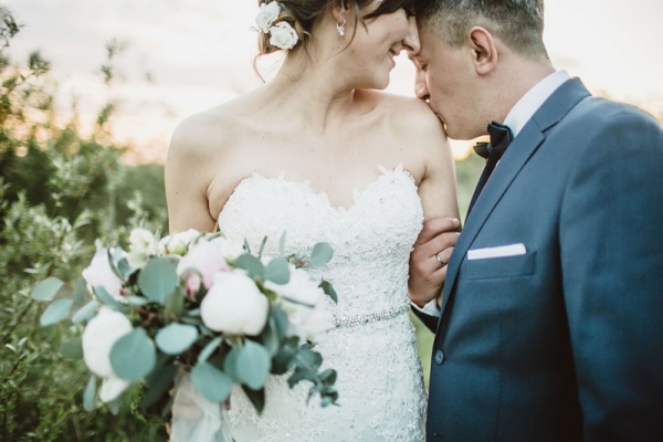 Paulina i Wojtek - majowe, rustykalne wesele w oranżerii